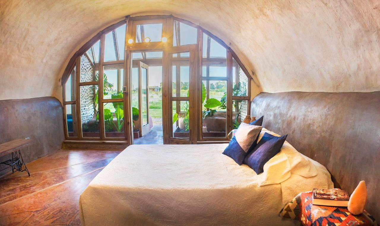 Caliu Earthship Ecolodge Colonia del Sacramento Exterior photo
